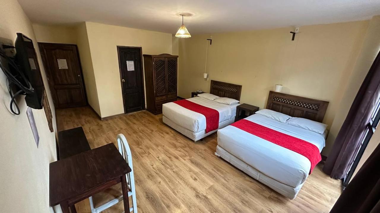 Hotel Noris Alausi Exterior photo